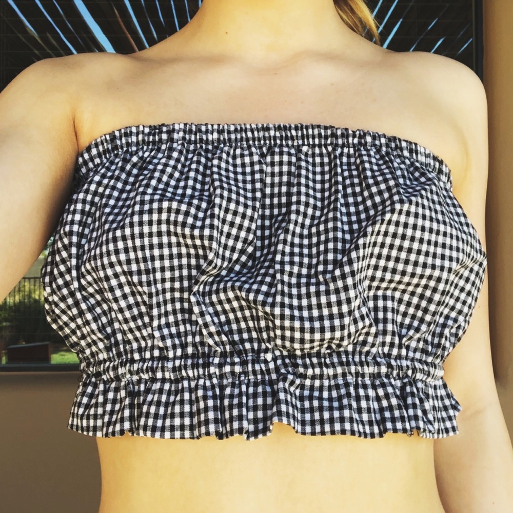Strapless plad top